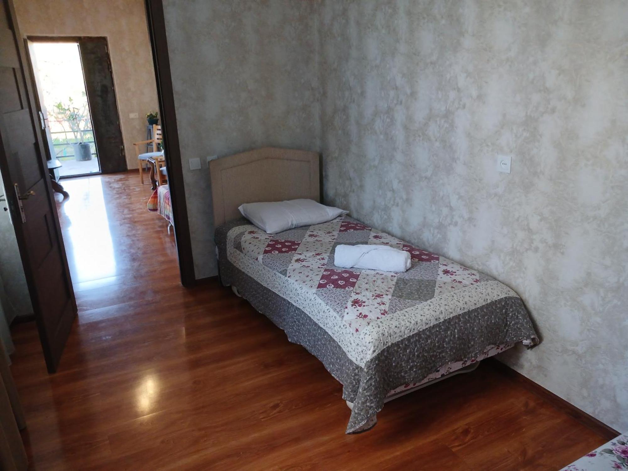 Guest House Nano Martvili Luaran gambar