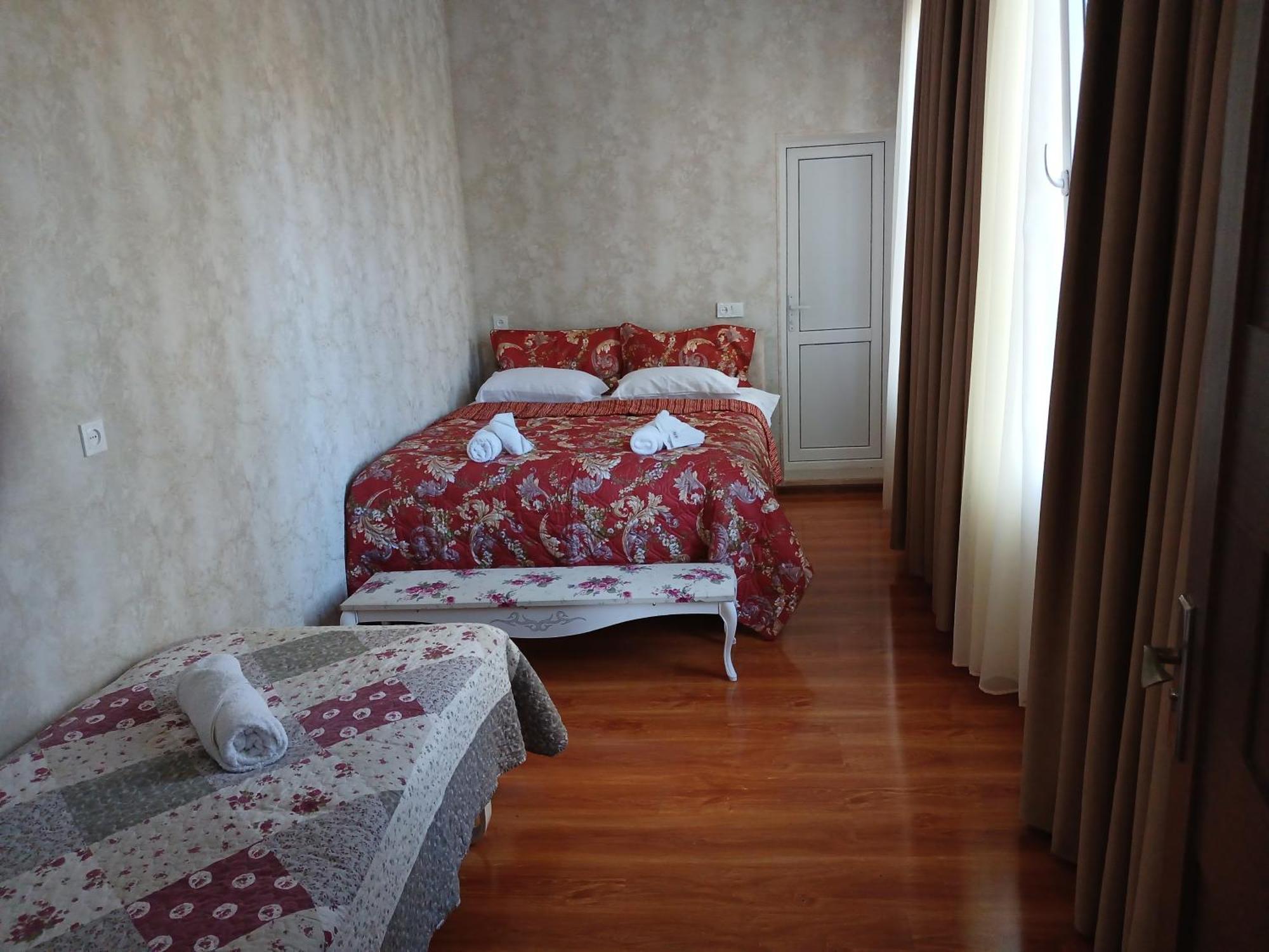 Guest House Nano Martvili Luaran gambar