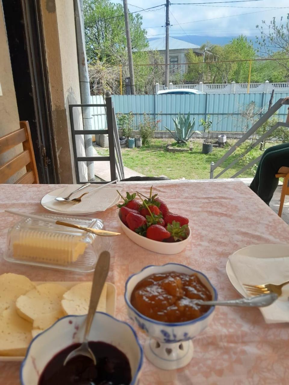 Guest House Nano Martvili Luaran gambar