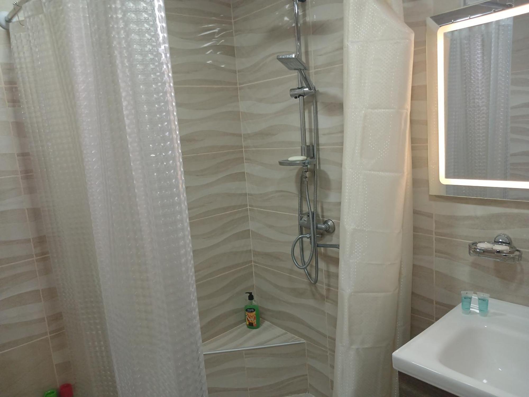 Guest House Nano Martvili Luaran gambar